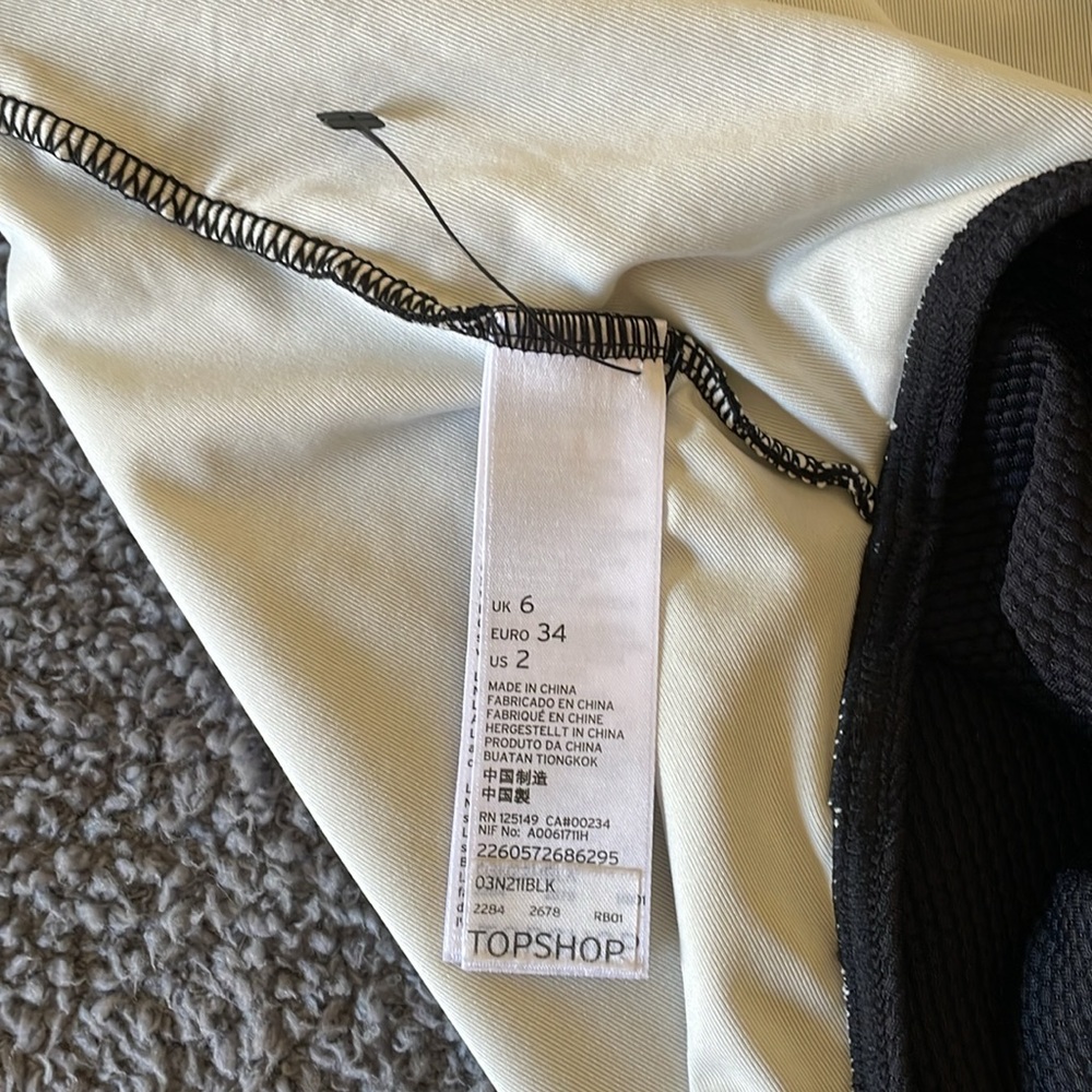 NWOT TOPSHOP Swimsuit 2 - Picture 7 of 10